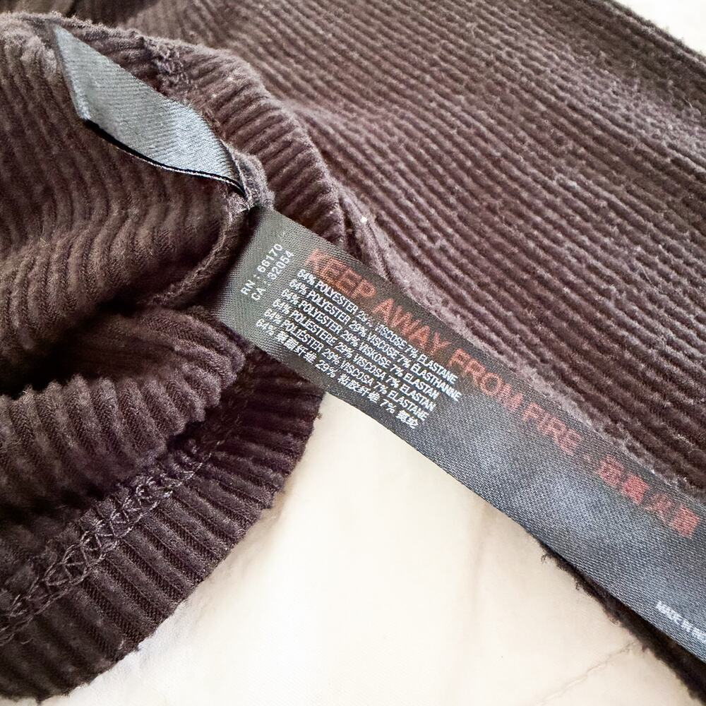 Out From Under Black Ribbed Cropped Henley Top Long Sleeve Size Small - Picture 5 of 5